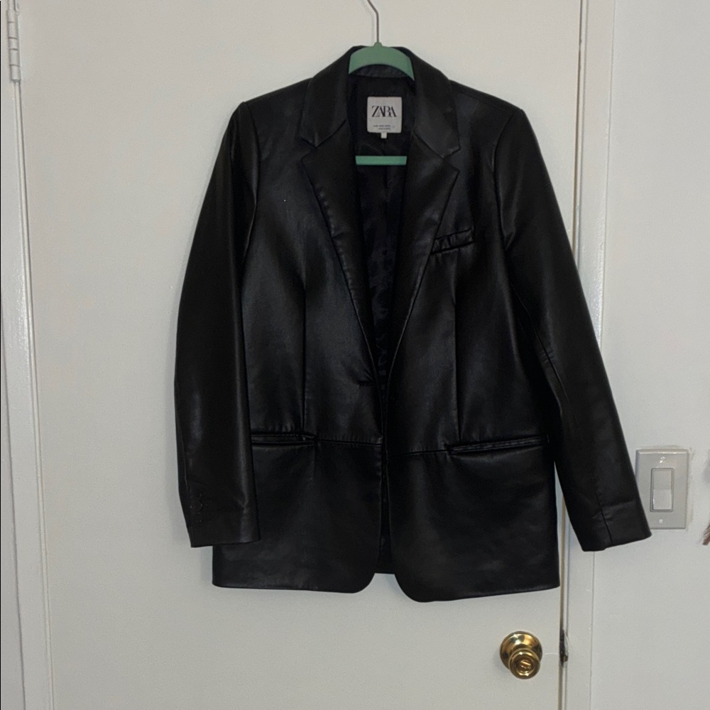 Zara Women's Black Blazer